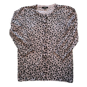 Premise Womens Cardigan Size Medium Snap Up Lavender Leopard Print Mob Wife